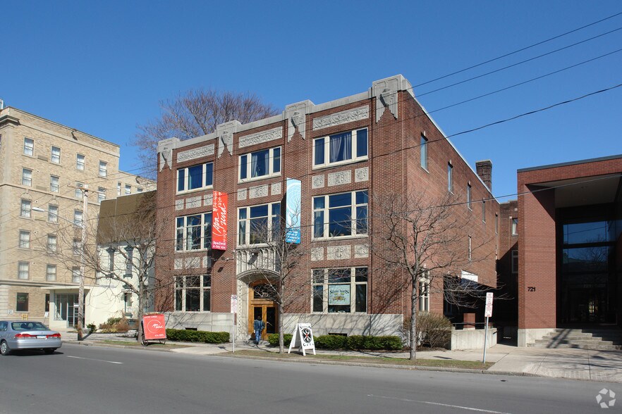 719 E Genesee St, Syracuse, NY for sale - Building Photo - Image 1 of 1