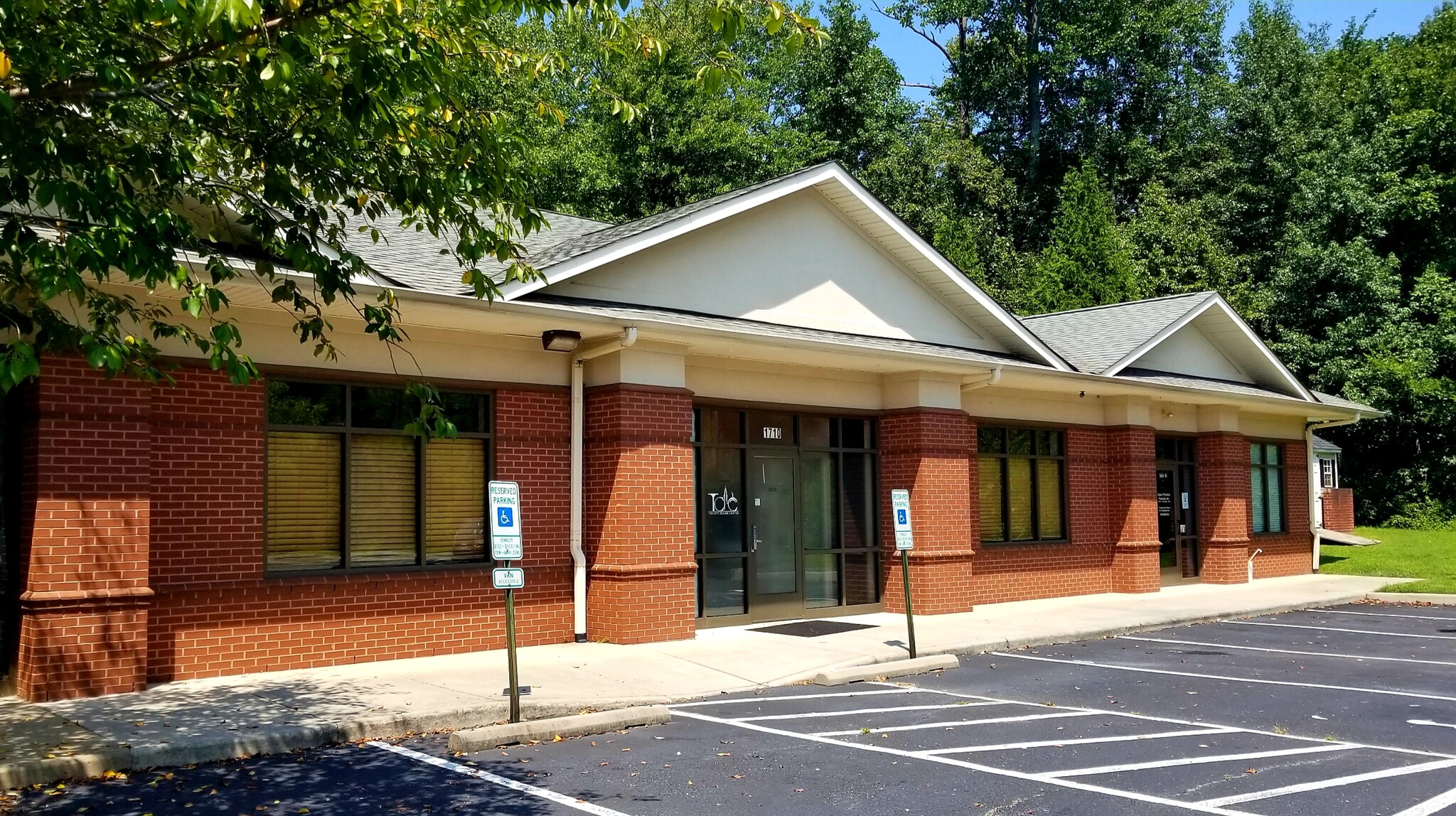 1710 E Hundred Rd, Chester, VA for sale Building Photo- Image 1 of 1