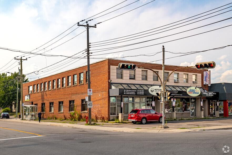 360-366 Av Lafleur, Montréal, QC for lease - Building Photo - Image 3 of 4