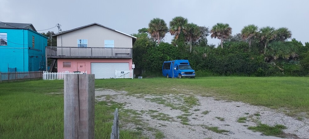 11 Hollywood, Daytona Beach, FL for sale - Primary Photo - Image 1 of 3