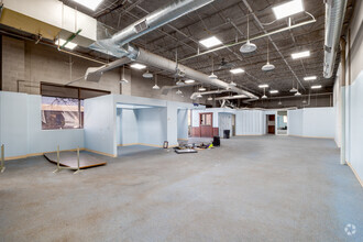 1519 E Main St, St Charles, IL for lease Interior Photo- Image 2 of 8