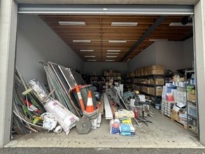 9 Rocklea Dr, Port Melbourne for lease Interior Photo- Image 1 of 7