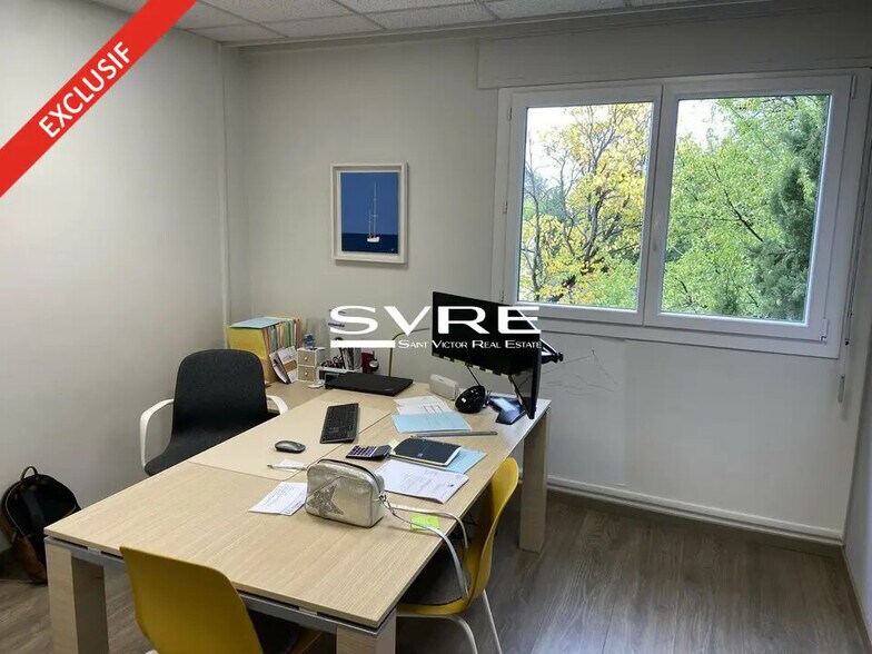 Office in Aix-en-Provence for sale - Interior Photo - Image 3 of 4