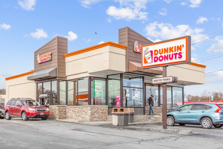 142 Dolson Ave, Middletown, NY for sale - Building Photo - Image 1 of 1