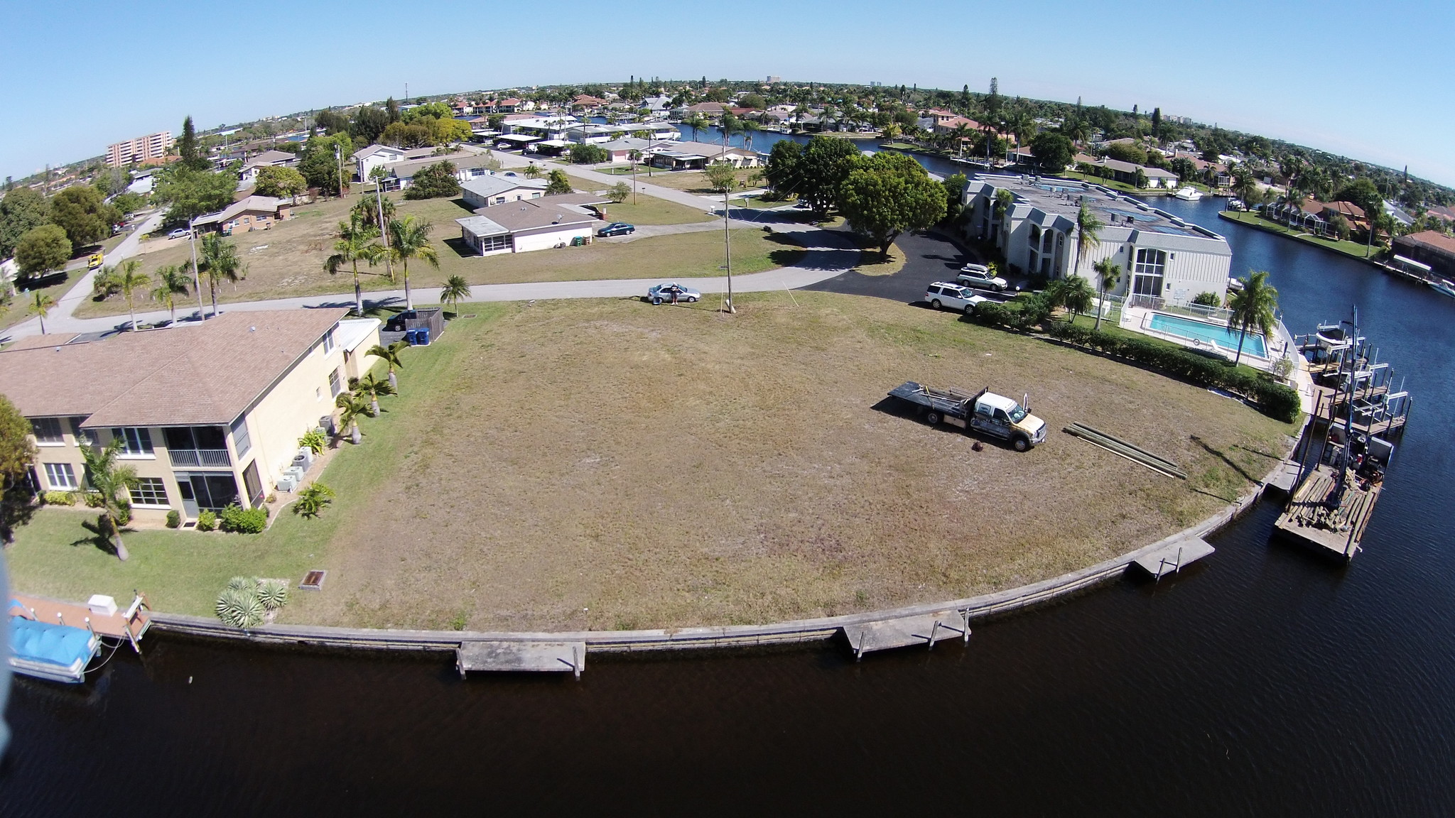 4932 Tudor Dr, Cape Coral, FL for sale Primary Photo- Image 1 of 1