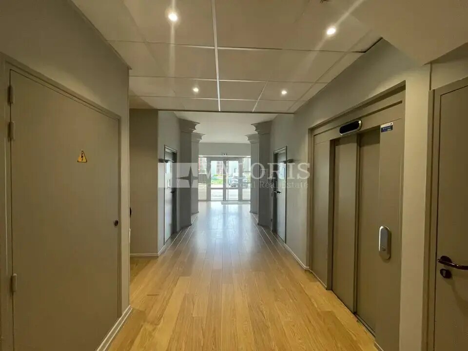 Office in Lyon for lease Interior Photo- Image 1 of 7