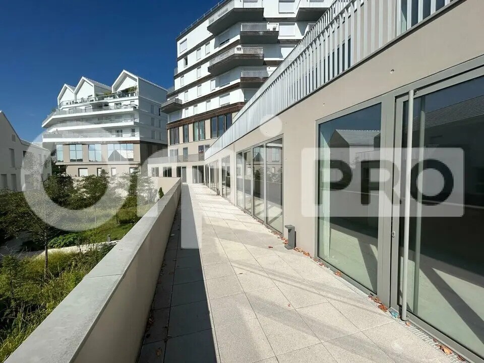 Office in Avon for sale Building Photo- Image 1 of 7