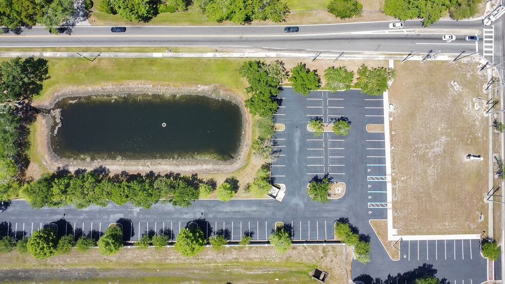 9048 University Blvd, Orlando, FL for sale - Aerial - Image 2 of 9