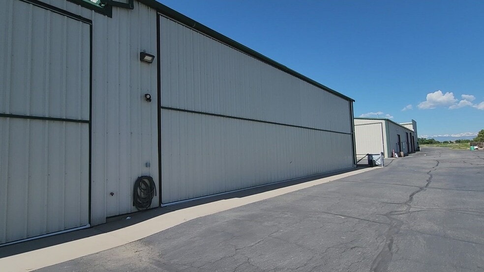 2546 S Main St - Entire Bldg portfolio of 3 properties for sale on LoopNet.com - Commercial Listing Video - Image 2 of 2