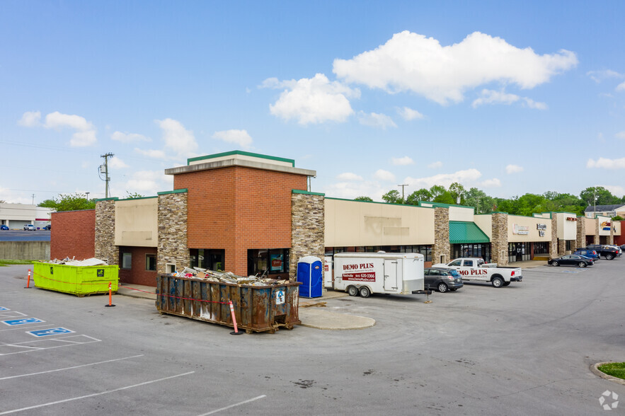 2103-2151 Gallatin Pike N, Madison, TN for lease - Primary Photo - Image 2 of 4