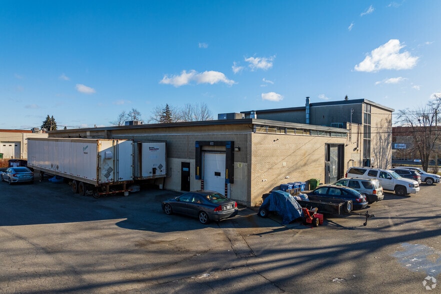 271 Av Labrosse, Pointe-claire, QC for lease - Building Photo - Image 3 of 4