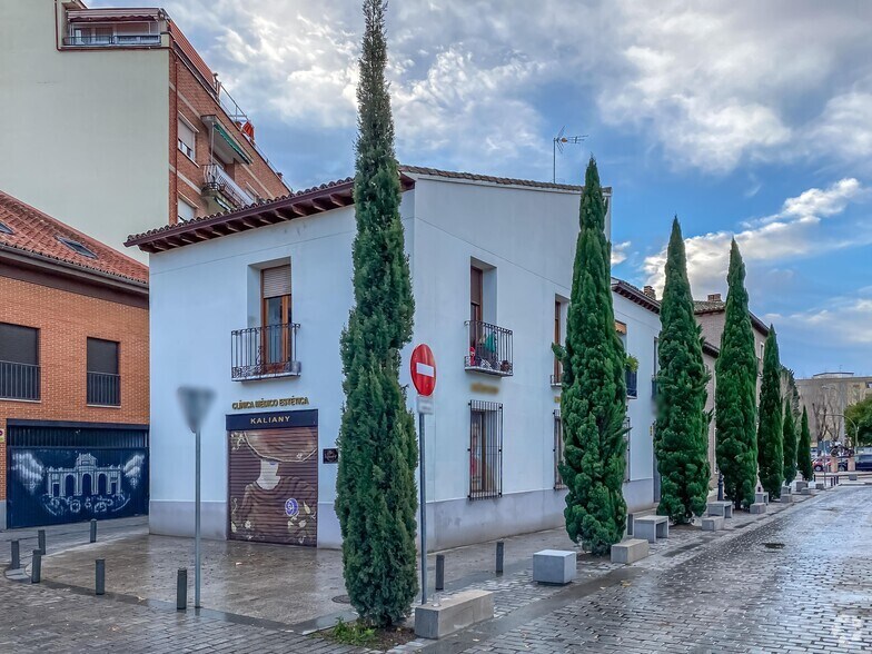 Multifamily in Alcalá de Henares, Madrid for sale - Building Photo - Image 2 of 3