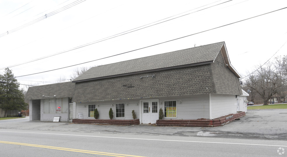 605 State Route 17K, Montgomery, NY for sale - Primary Photo - Image 1 of 7