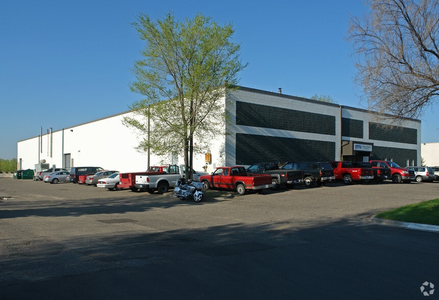 998 Berwood Ave, Vadnais Heights, MN for lease - Primary Photo - Image 1 of 3