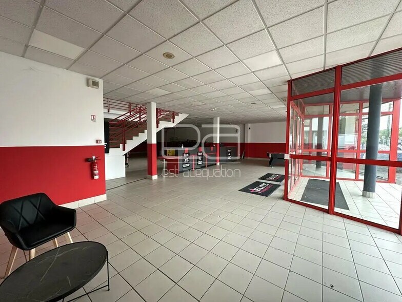 Retail in Essey-lès-Nancy for lease - Building Photo - Image 3 of 14