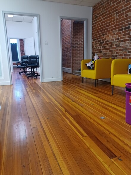 2645 N. HIGH ST N. HIGH, Columbus, OH for lease - Interior Photo - Image 3 of 3