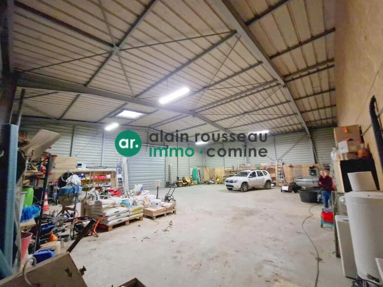 Flex in Le Plessis-Grammoire for lease - Interior Photo - Image 1 of 4