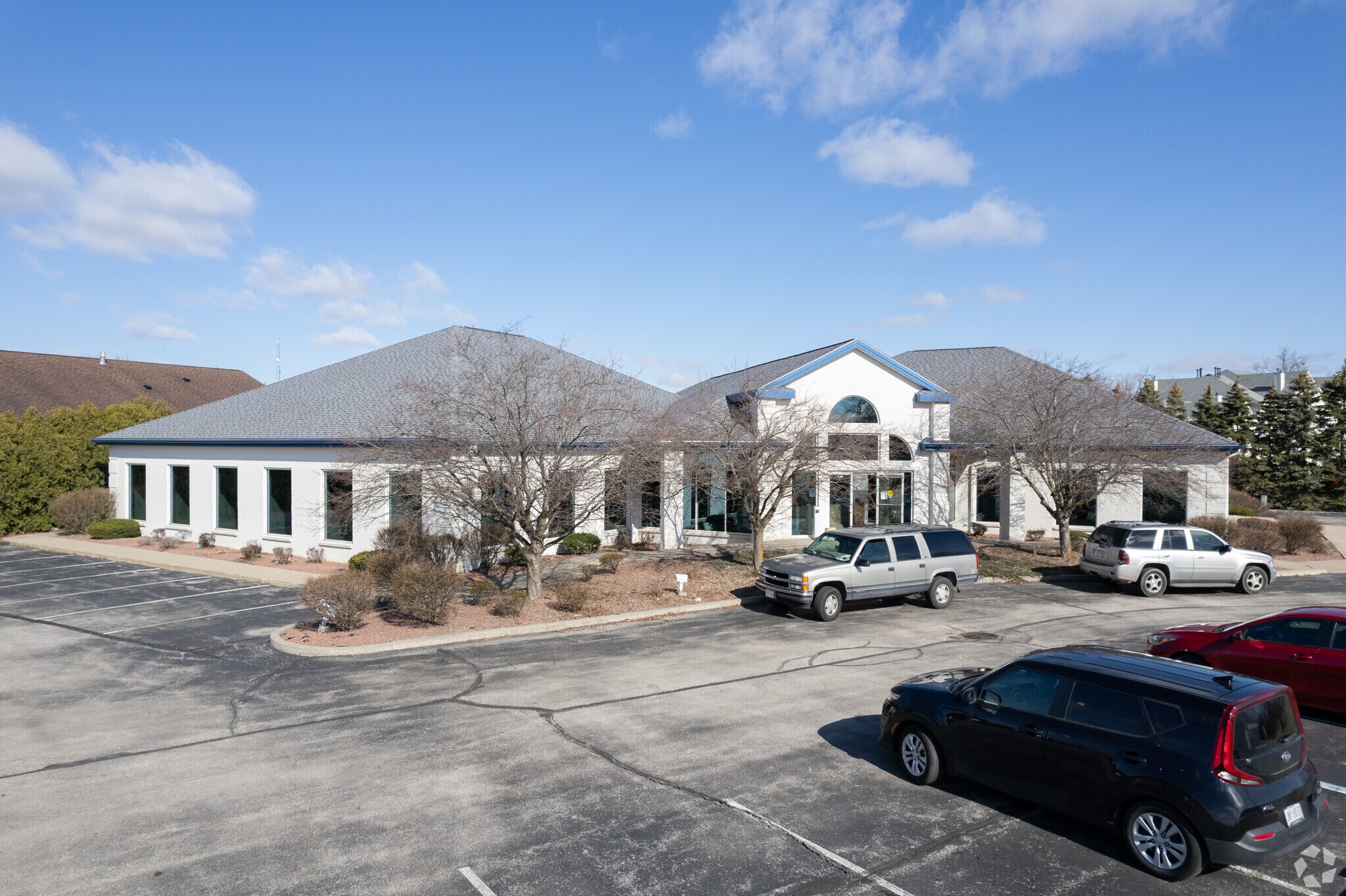 7050 Spring Meadows Dr W, Holland, OH for sale Primary Photo- Image 1 of 1