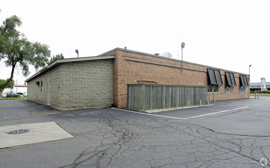 5402 Portage Rd, Portage, MI for lease - Building Photo - Image 2 of 30