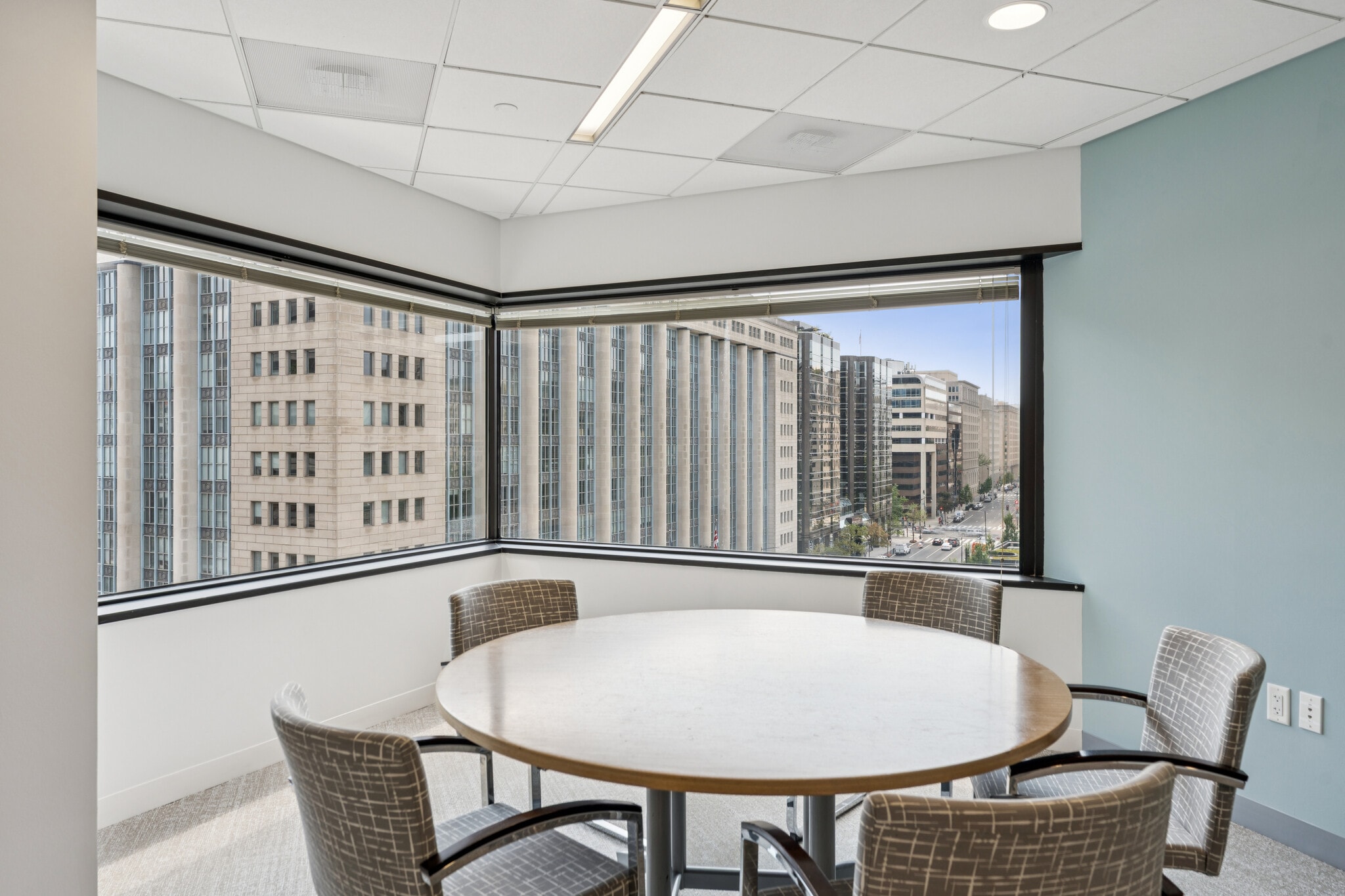 1225 Eye St NW, Washington, DC for lease Interior Photo- Image 1 of 6