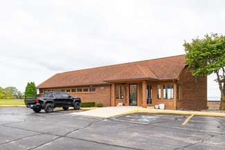 More details for 1650 S Main St, Oshkosh, WI - Office for Sale