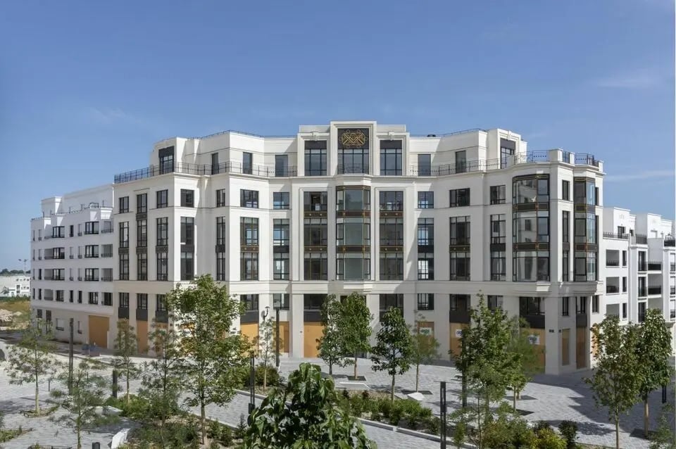 Office in Chessy for sale Building Photo- Image 1 of 4