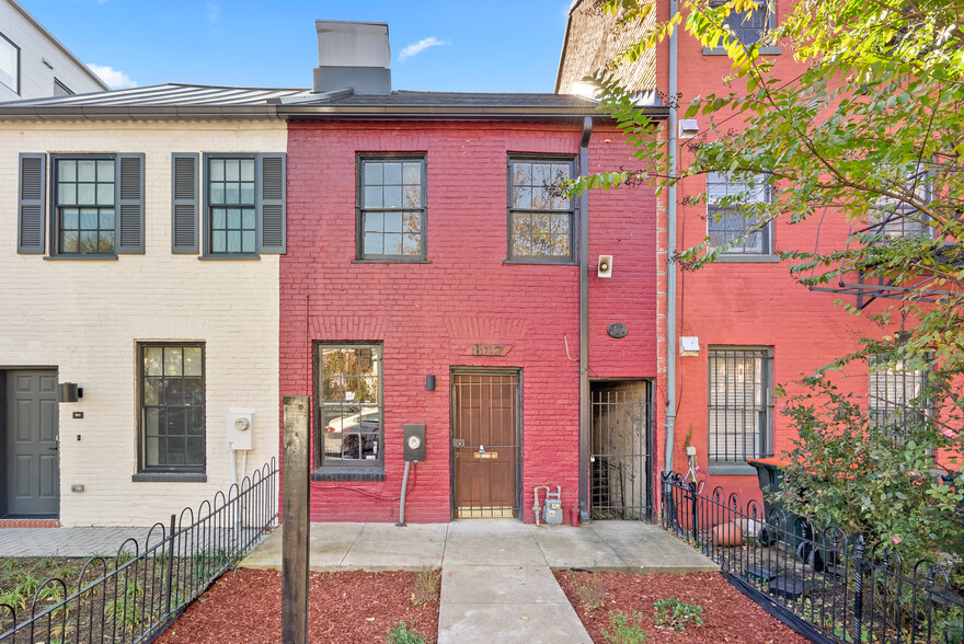 817 L St SE, Washington, DC for sale - Building Photo - Image 1 of 1