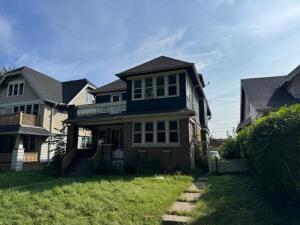 2748 N 44th St, Milwaukee, WI for sale - Primary Photo - Image 1 of 1