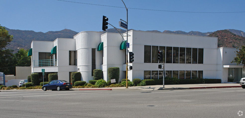 3795 La Crescenta Ave, Glendale, CA for lease - Primary Photo - Image 1 of 4