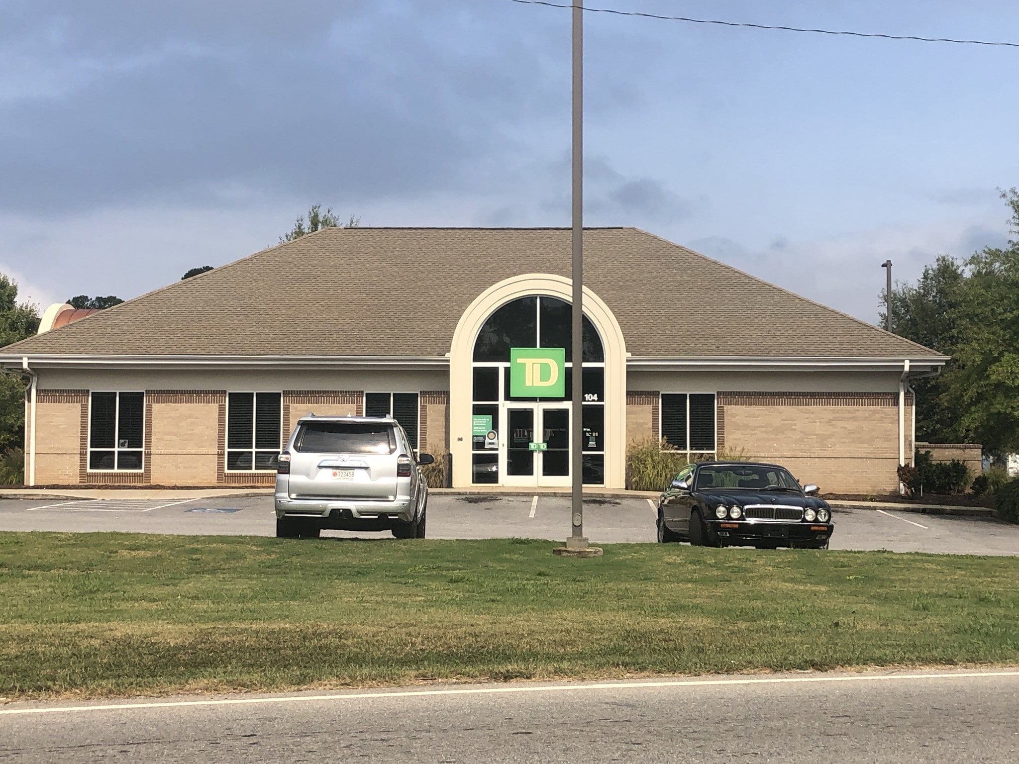 329 By Pass 123, Seneca, SC 29678 Performance Plaza