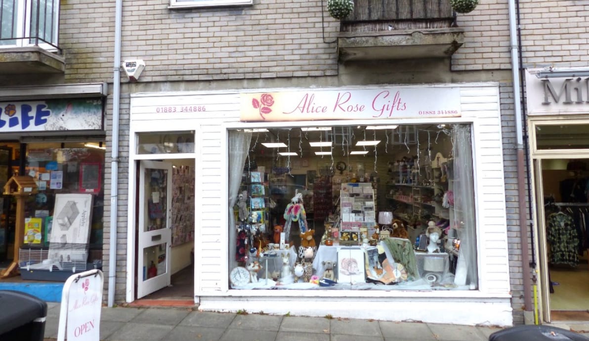 24 Chaldon Rd, Caterham for sale Primary Photo- Image 1 of 1