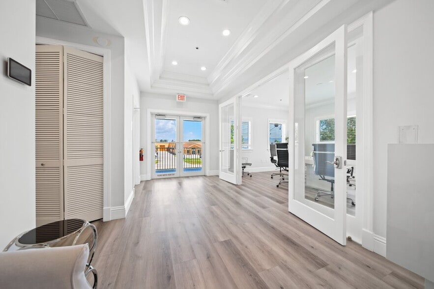 3322 SE Gran Park Way, Stuart, FL for sale - Building Photo - Image 3 of 17