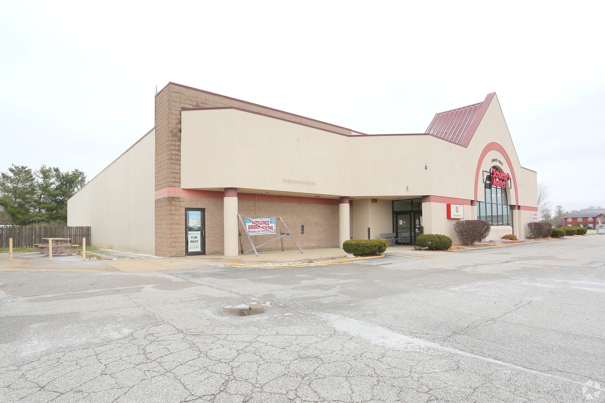 523 Troy Plz, Troy, IL for sale Primary Photo- Image 1 of 1