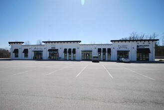 1348 Union University Dr, Jackson, TN for lease Building Photo- Image 2 of 15