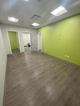 1718-1720 NW Peachtree St, Atlanta, GA for lease Interior Photo- Image 2 of 3