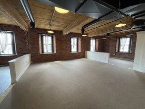 100 Main St, Dover, NH for lease Interior Photo- Image 1 of 7