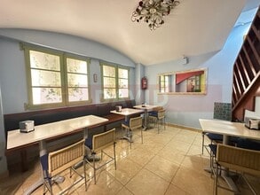 Retail in Barcelona, Barcelona for lease Interior Photo- Image 2 of 16