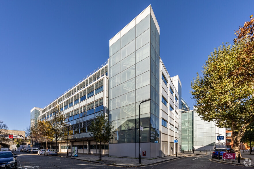 1 Hillman St, London for sale - Primary Photo - Image 1 of 1