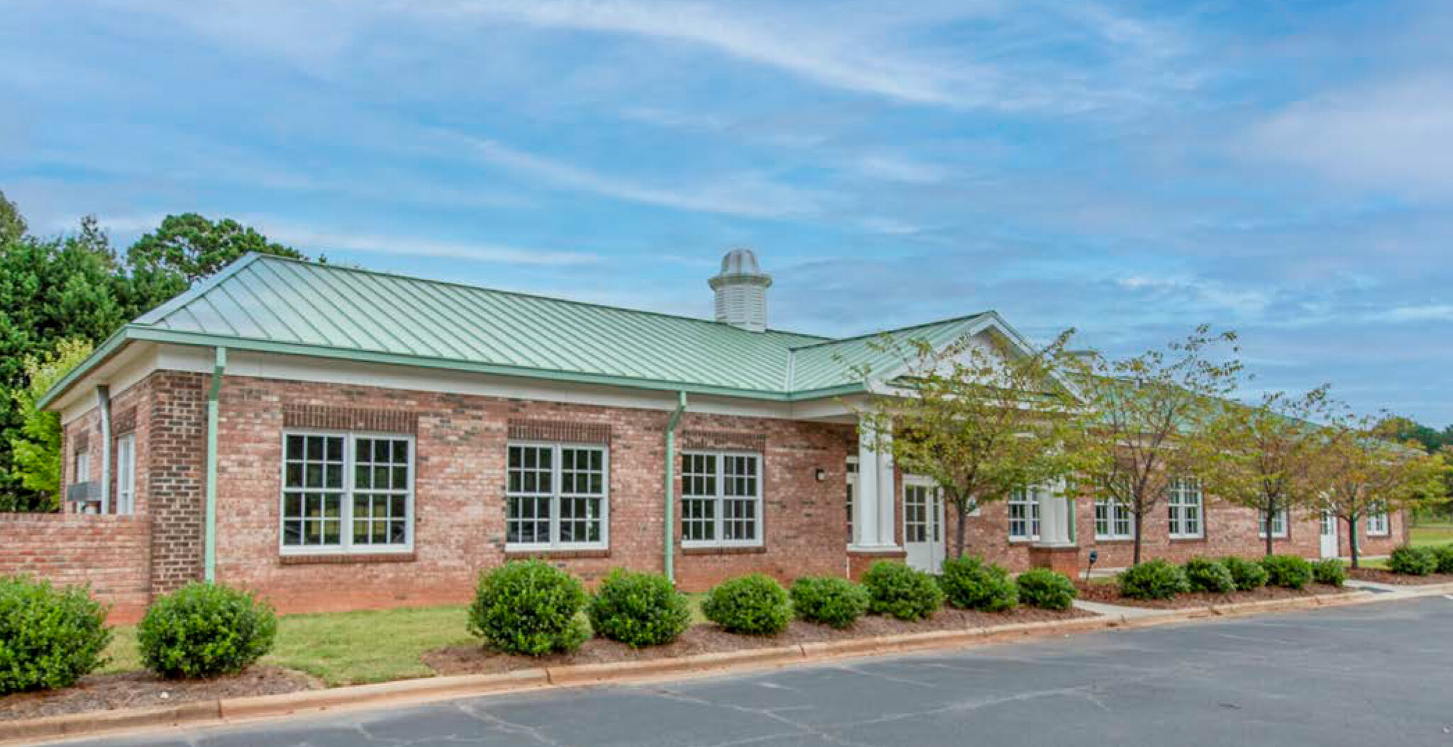 15810 Northcross Dr, Huntersville, NC for lease Building Photo- Image 1 of 11