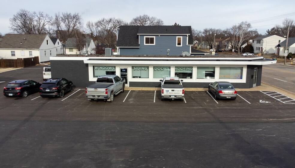 1131 3rd Ave SE, Rochester, MN for lease - Primary Photo - Image 1 of 11