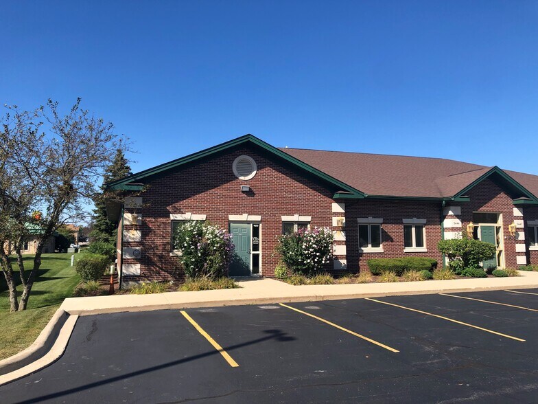 9440 Enterprise Dr, Mokena, IL for sale - Building Photo - Image 1 of 1