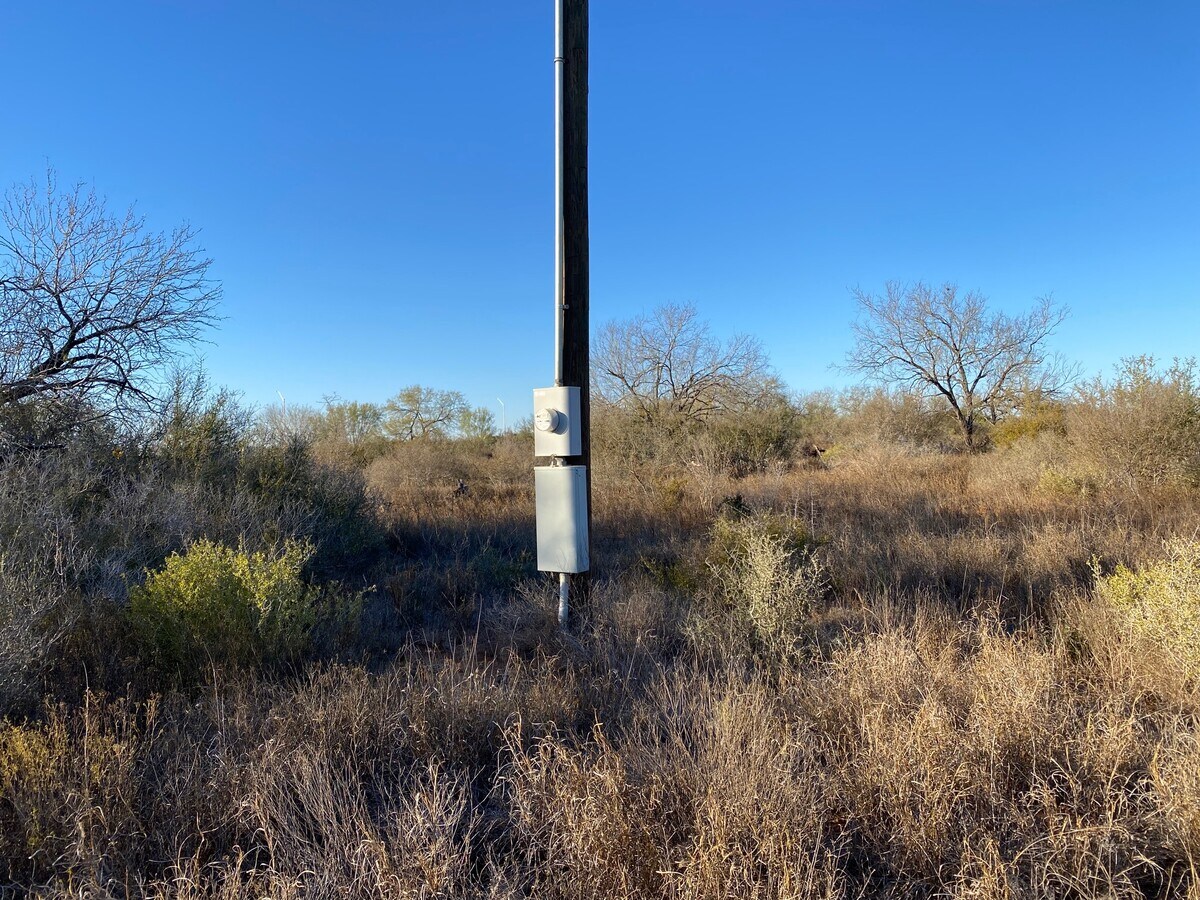 000 Hwy I35, Artesia Wells, TX 78001 Artesia Property