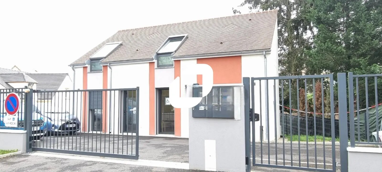 Office in Coupvray for lease Building Photo- Image 1 of 13