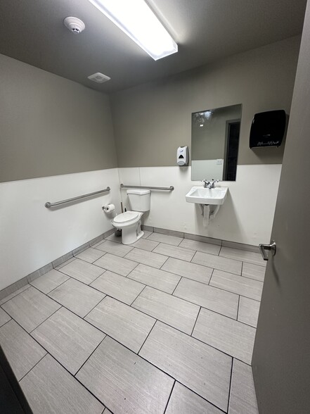 6605 Burden Blvd, Pasco, WA for lease - Building Photo - Image 3 of 8