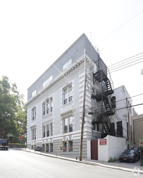 27 N Broadway, Tarrytown, NY for lease - Building Photo - Image 3 of 7