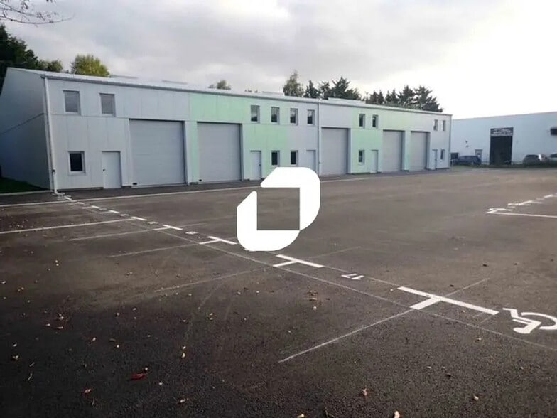 Industrial in Novillers for sale - Building Photo - Image 1 of 13