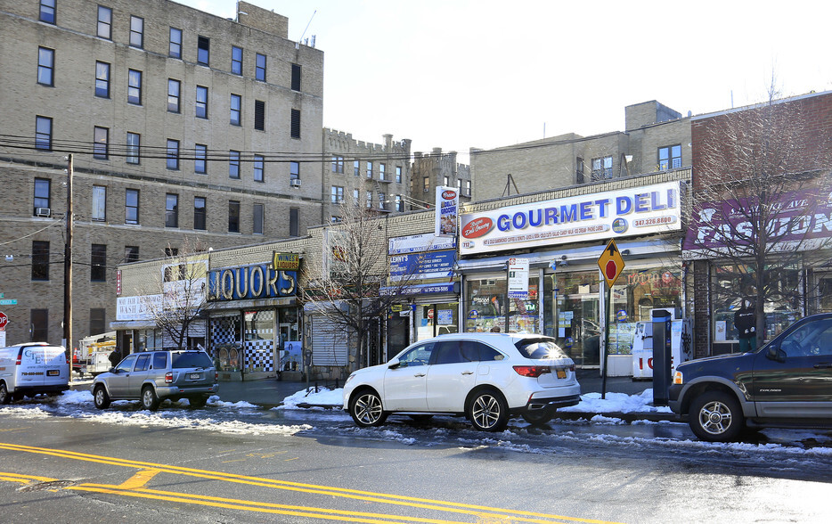 712-722 Burke Ave, Bronx, NY for sale - Primary Photo - Image 1 of 1