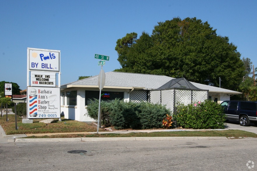4800 Manatee Ave, Bradenton, FL for lease - Building Photo - Image 3 of 6