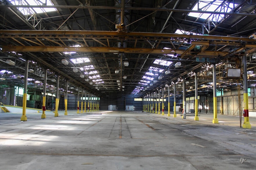 2025 Webster Ave, Waco, TX for sale - Interior Photo - Image 1 of 1