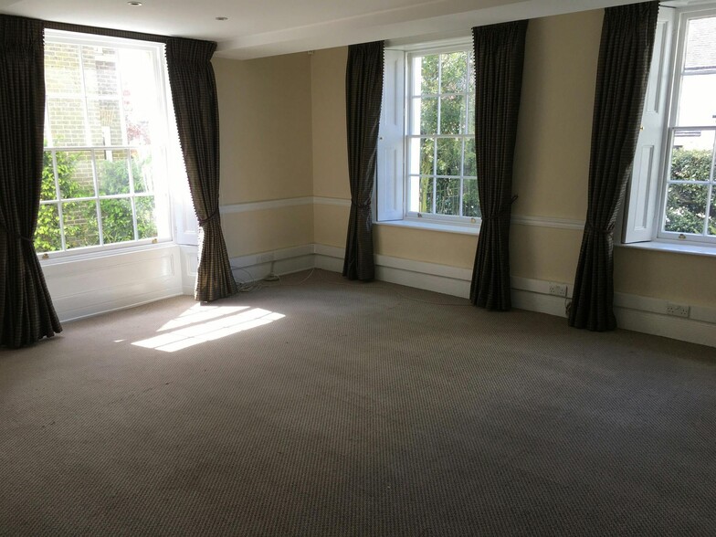 Market St, Hailsham for lease - Building Photo - Image 3 of 10